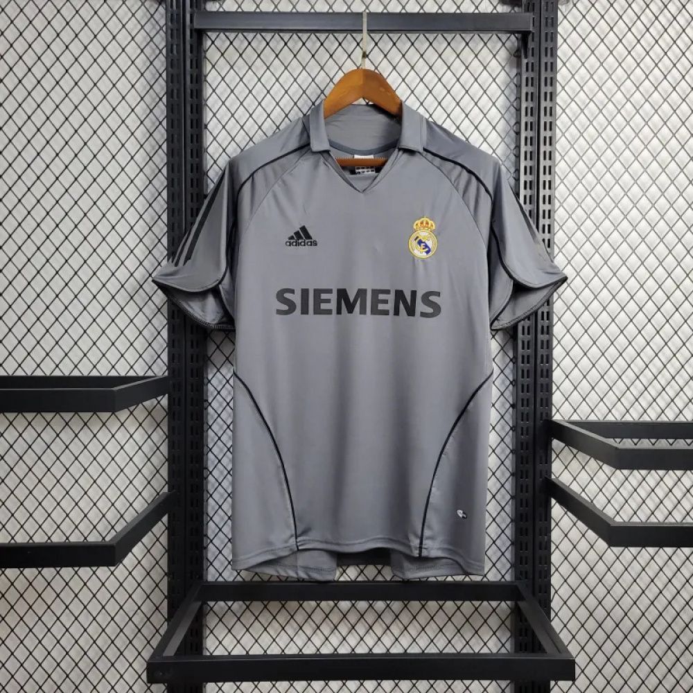 Camisa Retrô Real Madrid III - Adidas 05/06