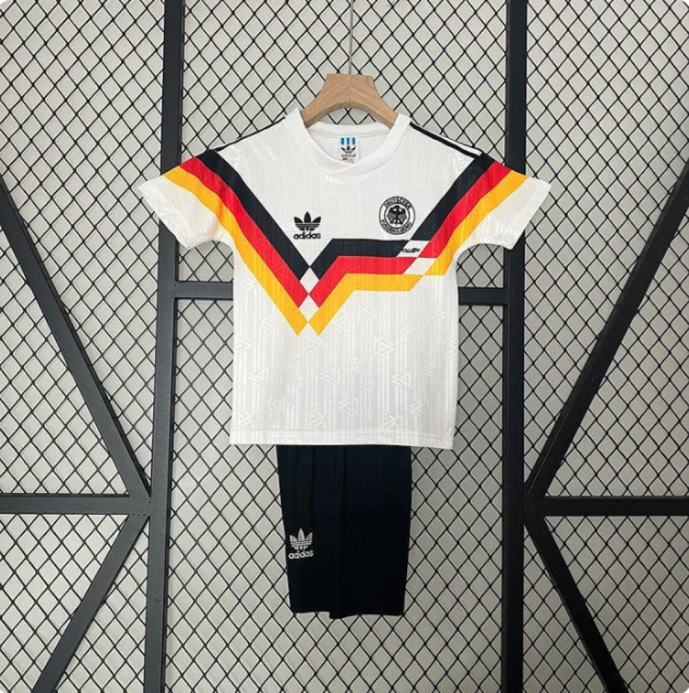 Kit Infantil Retrô Alemanha I - Adidas 1990
