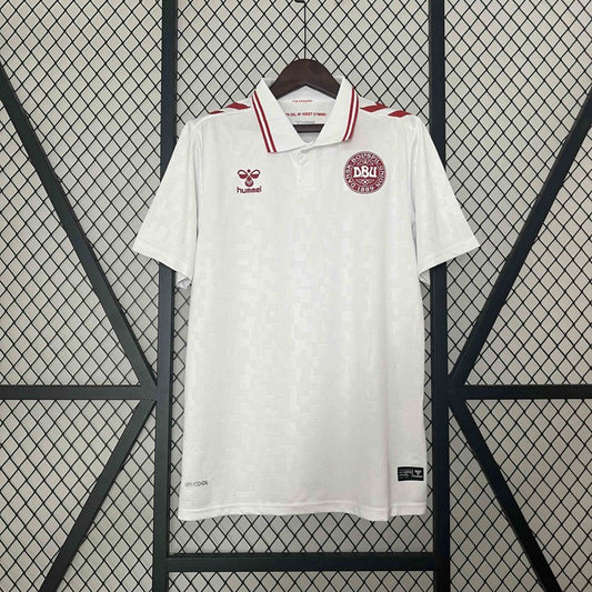 Camisa Masculina Dinamarca II - Hummel 2024