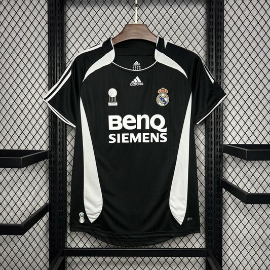 Camisa Retrô Real Madrid II - Adidas 06/07