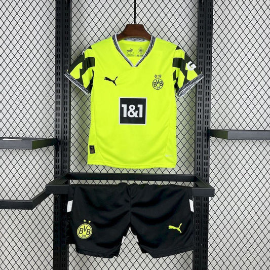 Kit Infantil Borussia Dortmund Anos 90 - Puma 25/26
