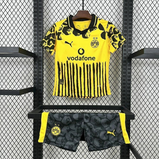 Kit Infantil Borussia Dortmund x KidSuper - Puma 25/26