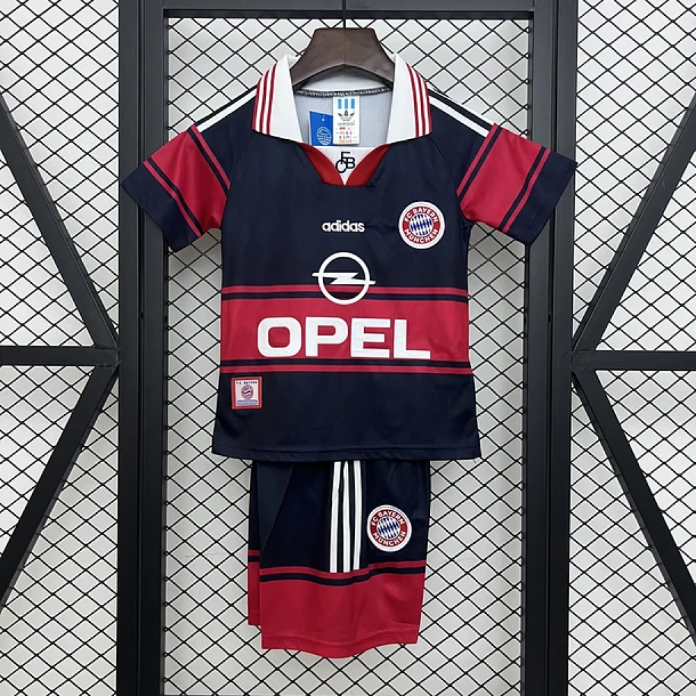 Kit Infantil Retrô Bayern de Munique I - Adidas 97/99