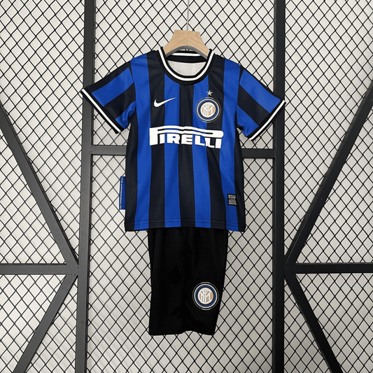 Kit Infantil Retrô Inter de Milão I - Nike 09/10