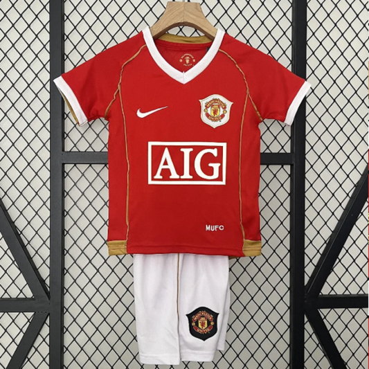 Kit Infantil Retrô Manchester United I - Nike 06/07