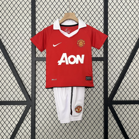 Kit Infantil Retrô Manchester United I - Nike 10/11