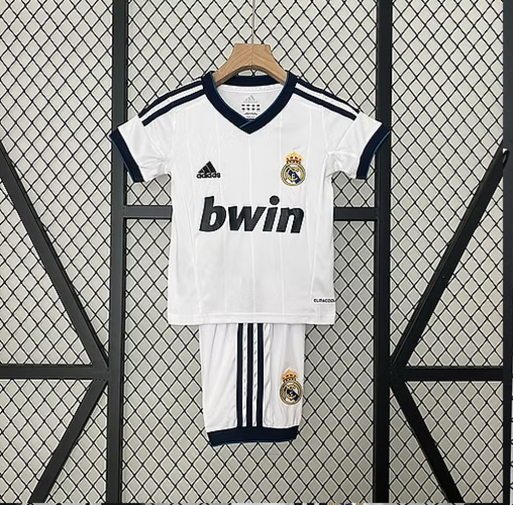 Kit Infantil Retrô Real Madrid I - Adidas 12/13